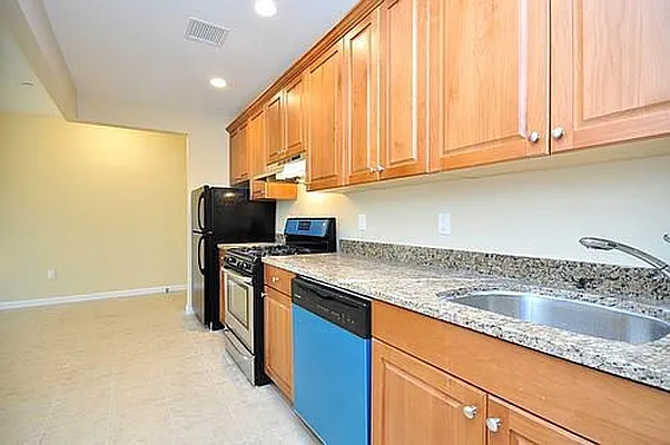 Rented by Nest Seekers International | media 9