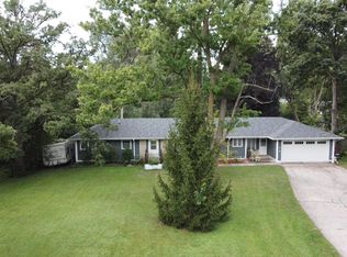 3805 Dawes Dr, Ames, IA 50010