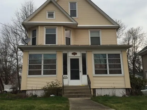 713 Crosby St, Akron, OH 44302