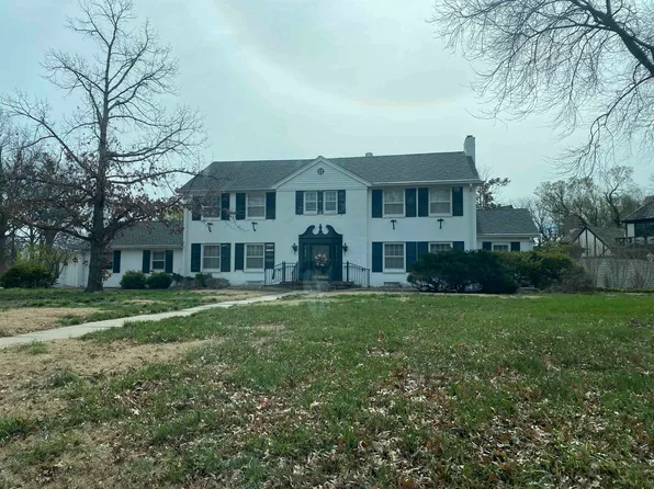 2 N Saint James Pl, Wichita, KS 67206