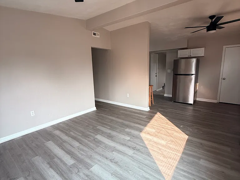 2724 Forest Hill Ave NW — Photo 4