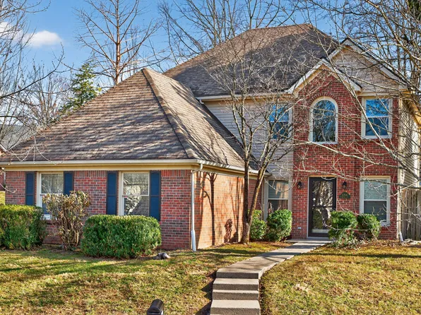 3768 White Pine Dr, Lexington, KY 40514