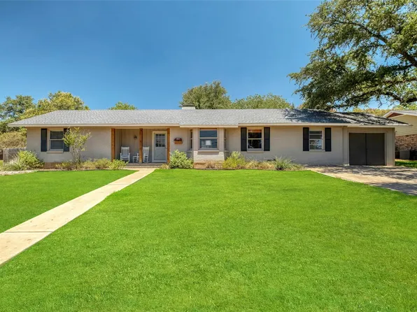 1208 Country Club Rd, Georgetown, TX 78628