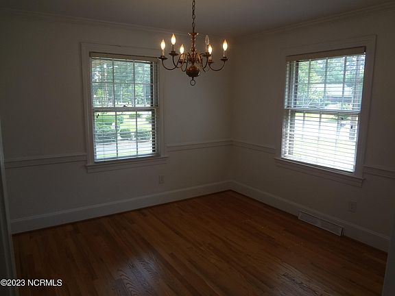 5th image of 1600 Brownlea Drive