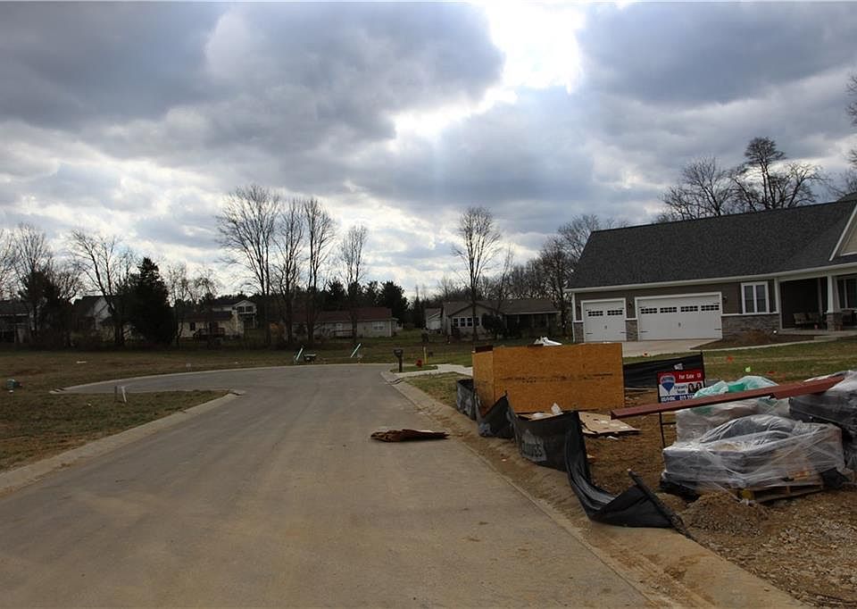 2nd image of 6184 N Litten Ct