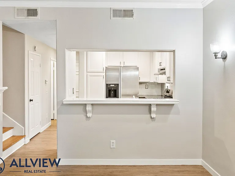 33 Silverwind — Photo 5
