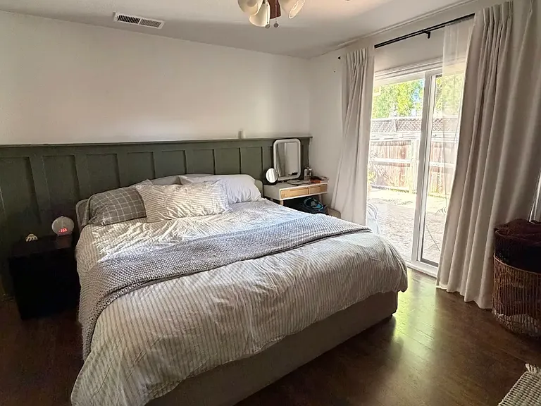 405 Woodbine Way — Photo 9