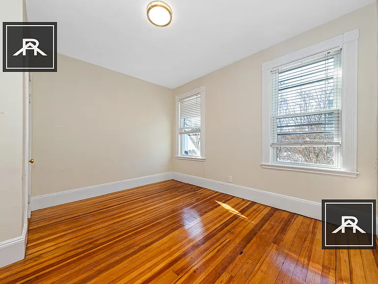 46 Brackett St #3 — Photo 6