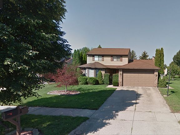 2nd image of 42177 Blairmoor Dr