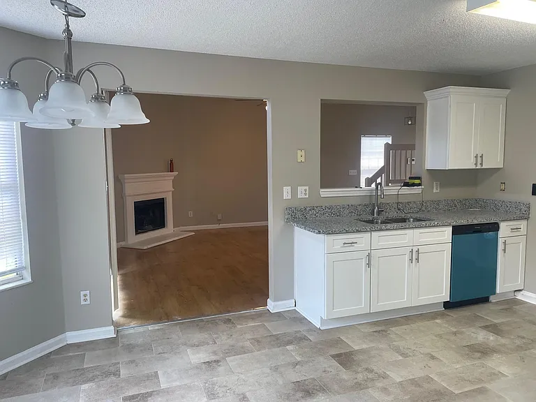 6350 Klondike River Rd — Photo 10