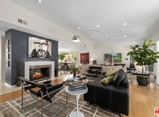 8670 Allenwood Rd, Los Angeles, CA 90046