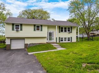 27 Cascade Dr, New Hartford, NY 13413
