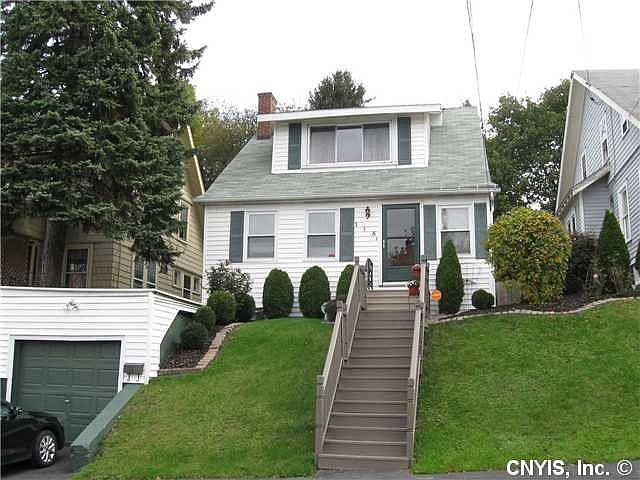 1st image of 115 Bungalow Ter