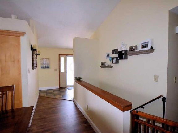 5th image of 1369 Pepper Ln
