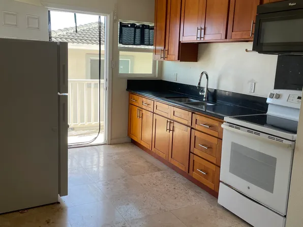 903 Lolena St #D, Honolulu, HI 96817