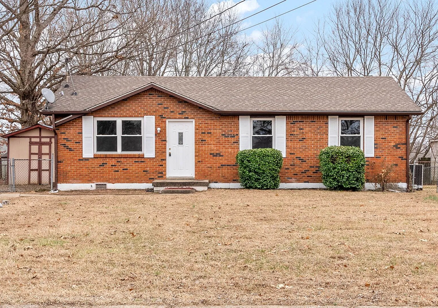 3 Bedroom Pet Friendly Home For Rent! — Photo 1