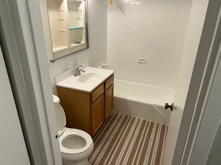 4602 N Clarendon Ave #206 — Photo 17