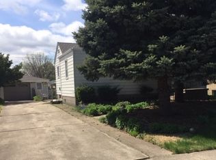 715 Memorial Dr, Calumet City, IL