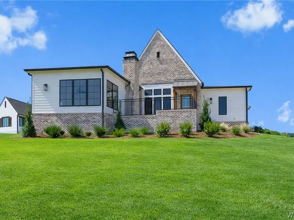 14326 Highland Lakes Dr, Northport, AL 35475