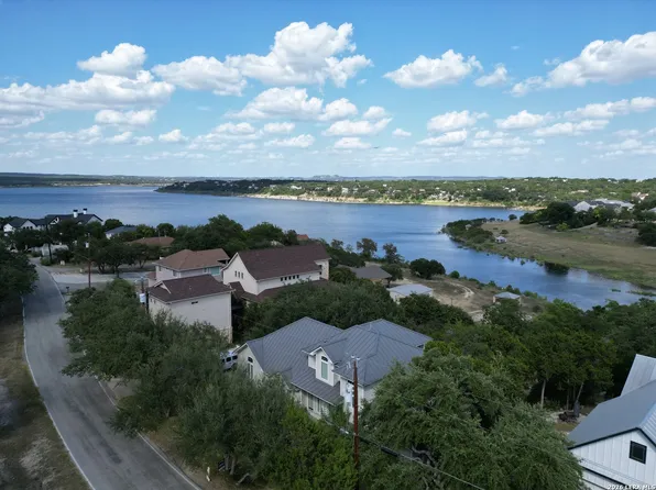 1761 Lakeside W, Canyon Lake, TX 78133