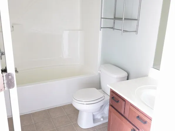 1250 W Adams Hill Cir, Bloomington, IN