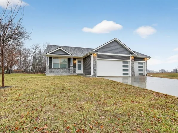 2417 Merle Huff Ave, Norwalk, IA 50211