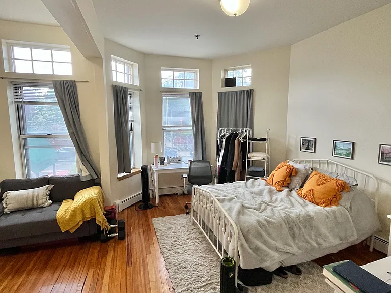 213 Chestnut Hill Ave — Photo 2