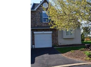 593 Blackmoor Ct, Harleysville, PA 19438