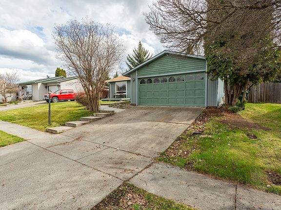 3rd image of 23116 E Sinto Ave