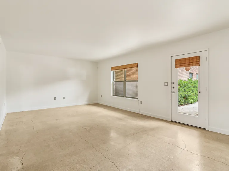Dot Commons Apartments — Photo 17