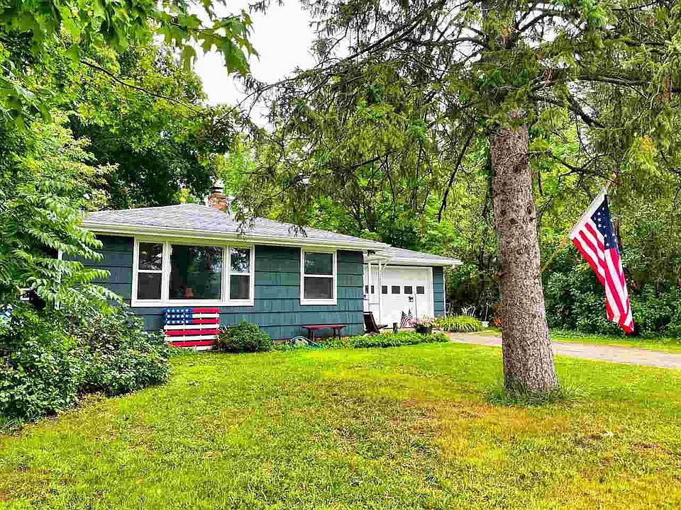 2637 Center St, Boyne Falls, MI 49713 MLS 471993 Zillow