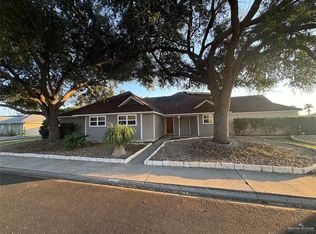 419 Country Club Dr, Alamo, TX 78516