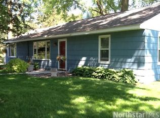 11018 Hillside Ln W, Minnetonka, MN 55305