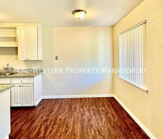 759 S 3rd St #5 — Photo 4