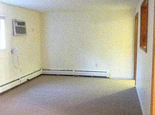 16 English Village Rd #102, Manchester, NH 03102