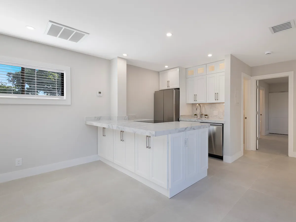 Building Photo - 7 Crossings Cir #H