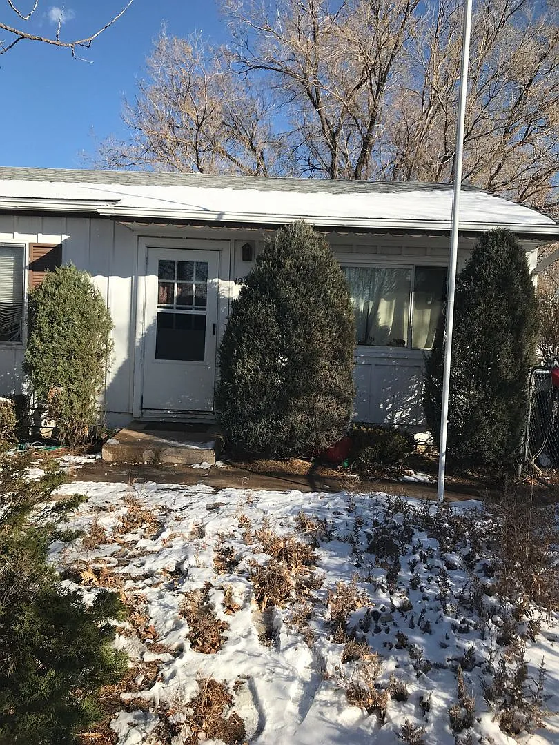 1225 Arp Ave — Photo 1