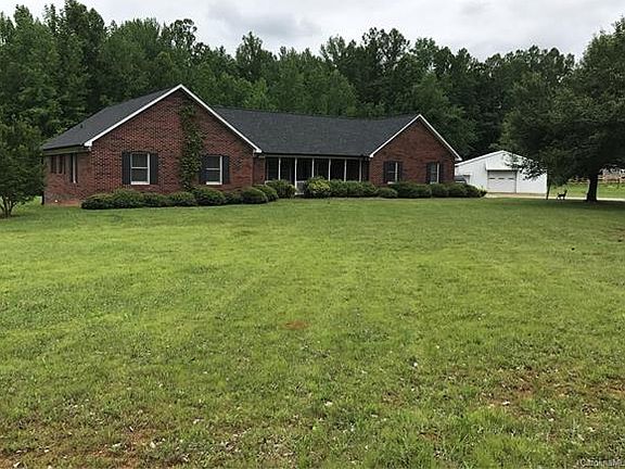3rd image of 134 Roy Lee Dr