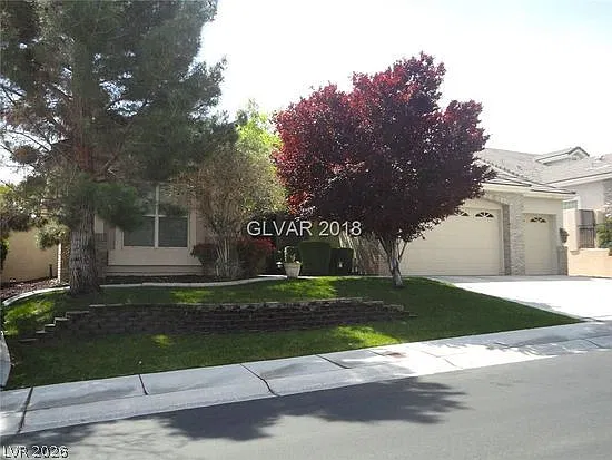 3 bed, 3.0 bath, 2414 sqft, $2,950 — Photo 2