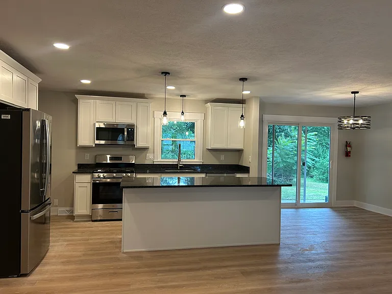 NEW Kitchen