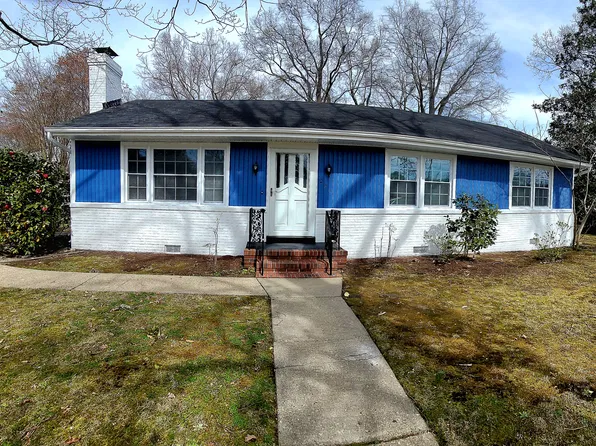 205 Deerfield Dr, Petersburg, VA 23805