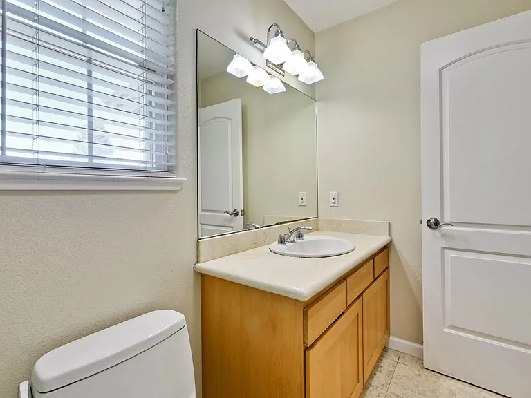 352 Beemer Ave — Photo 36