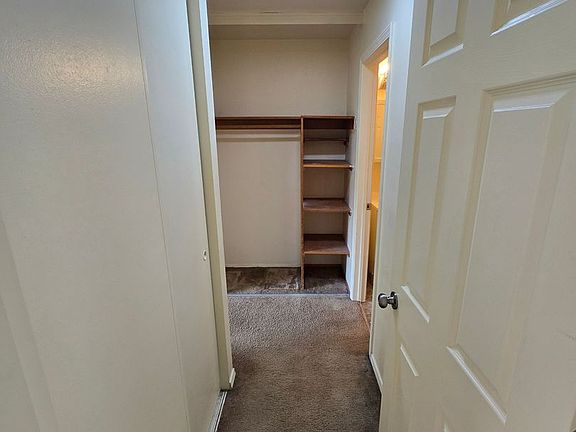 4th image of 915 SW Adams Ave #314-01-04