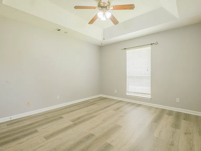 655 Osprey Dr — Photo 22