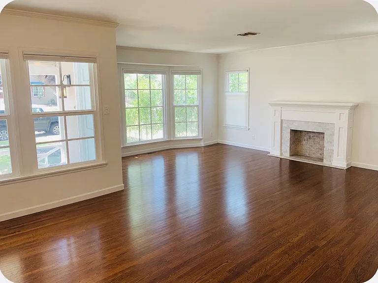 1226 N Fairview St — Photo 5