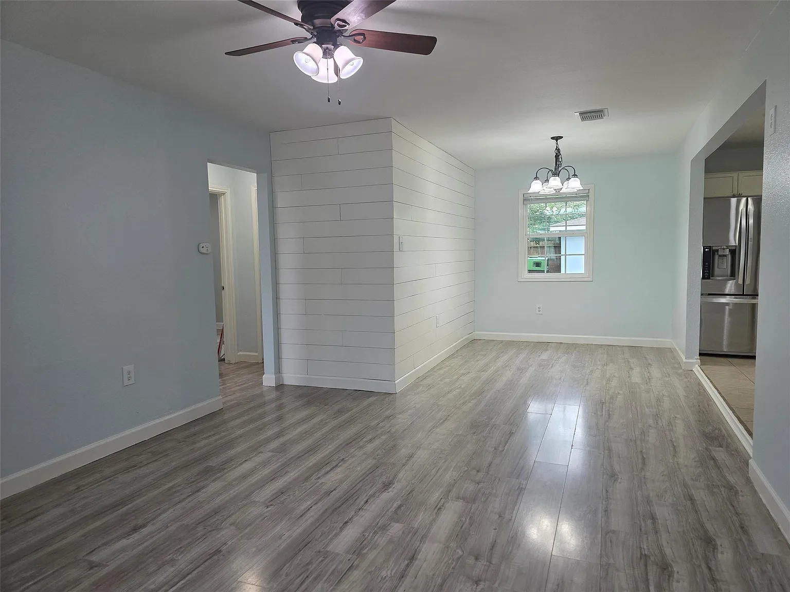 3 bed, 1.5 bath, 1105 sqft, $1,500 — Photo 2