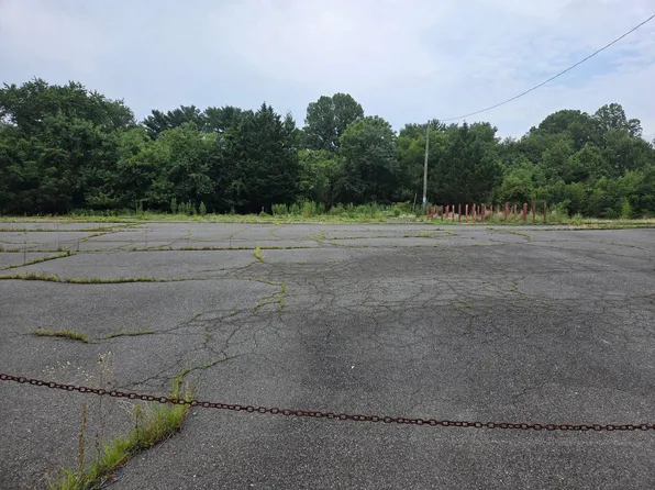 3155 W Ox Rd, Herndon, VA 20171