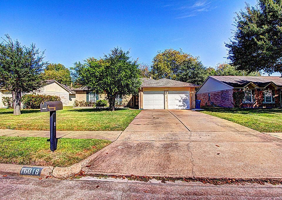 1st image of 16018 Cerca Blanca Dr
