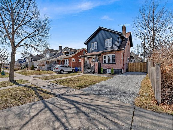 4th image of 831 Dawson Rd