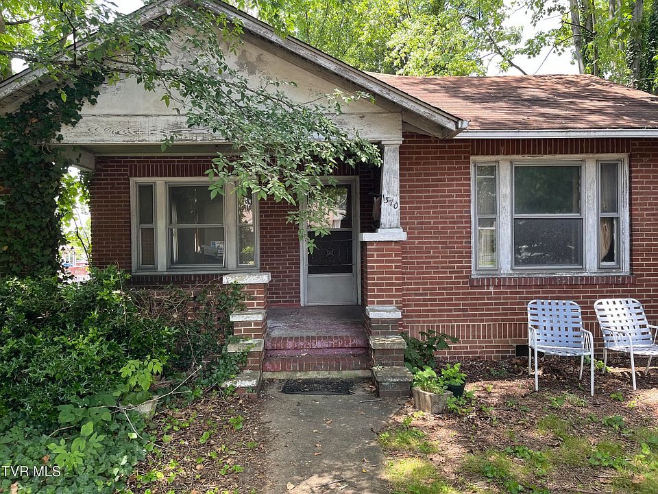 1st image of 1370 Dewey Ave